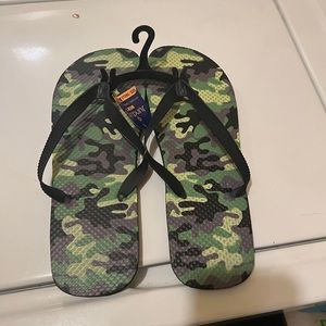 New Mens Lightweight Flip Flops XL 12/13